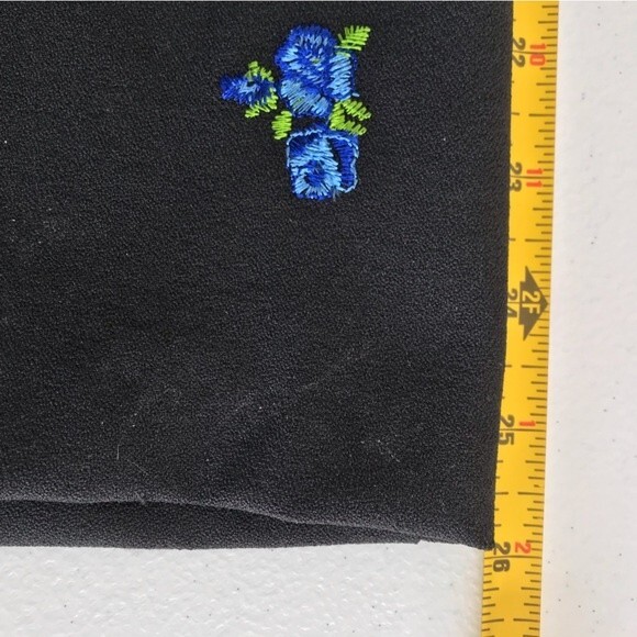 Vintage XOXO Dresses Black Sleeveless Blue Embroidered Floral Y2K Dress Size 11 - Picture 7 of 9